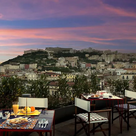 Pensión Galleria Port'alba - & Rooftop 4*